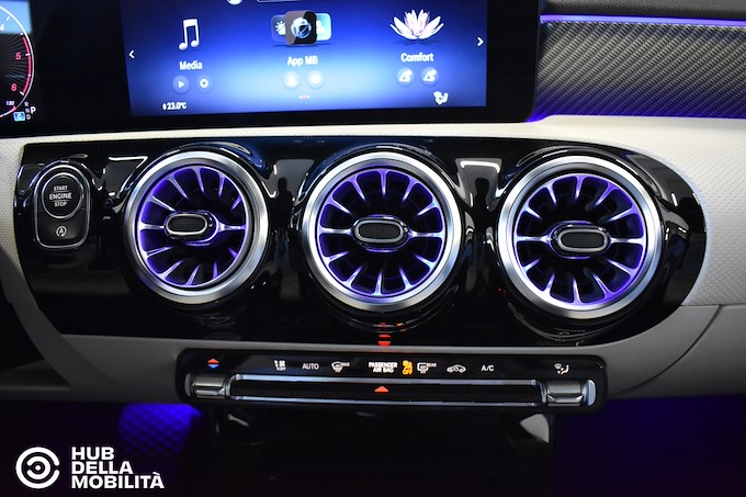 MERCEDES-BENZ A 200 d Automatic Progressive Advanced Plus